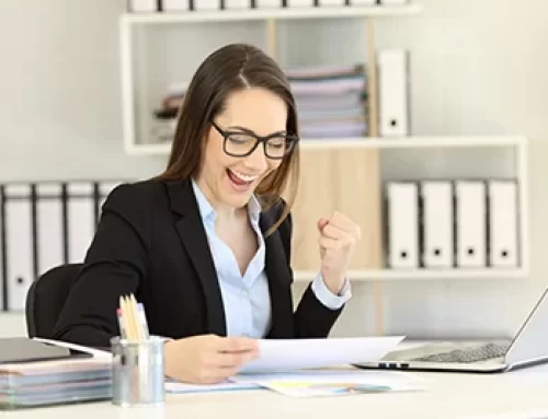 Stay Technical or Become an IT Manager: 10 Things to Consider